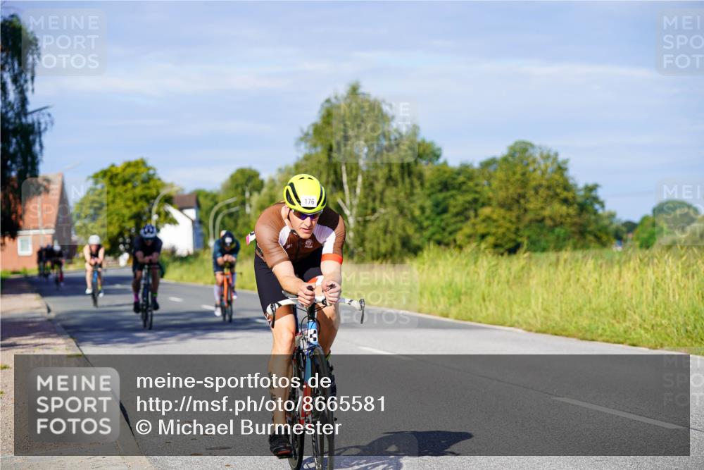 31.08.2025 - Elbe Triathlon Hamburg Michael Burmester http://msf.ph/oto/8665581 31.08.2025 09:30:58 Radfahren 176, 245, 256, 489, 505, 737 meine-sportfotos.de