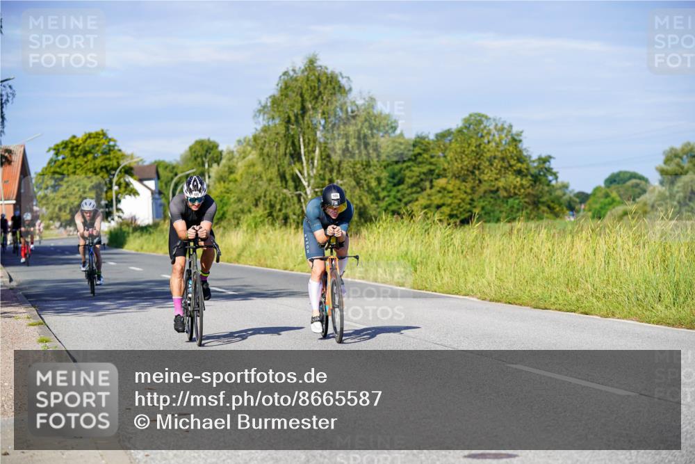 31.08.2025 - Elbe Triathlon Hamburg Michael Burmester http://msf.ph/oto/8665587 31.08.2025 09:31:00 Radfahren 176, 245, 256, 394, 489, 505, 737 meine-sportfotos.de