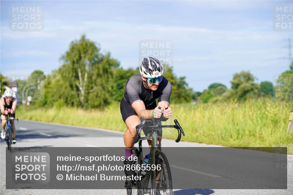31.08.2025 - Elbe Triathlon Hamburg Michael Burmester http://msf.ph/oto/8665596 31.08.2025 09:31:01 Radfahren 176, 245, 394, 489, 505, 737 meine-sportfotos.de