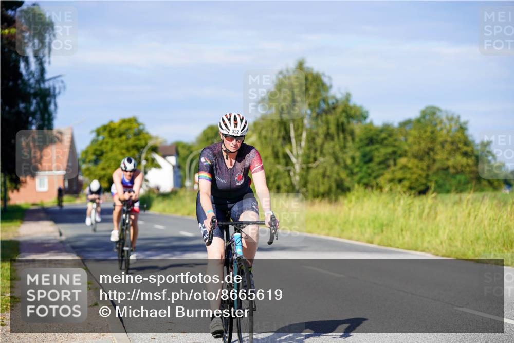 31.08.2025 - Elbe Triathlon Hamburg Michael Burmester http://msf.ph/oto/8665619 31.08.2025 09:31:09 Radfahren 290, 322, 352, 394 meine-sportfotos.de