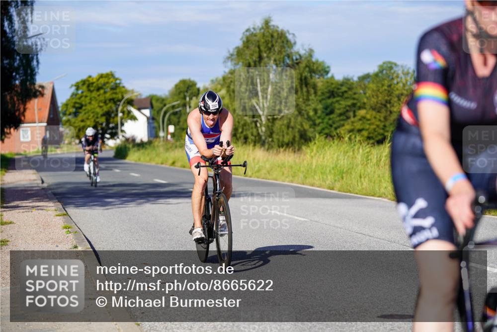 31.08.2025 - Elbe Triathlon Hamburg Michael Burmester http://msf.ph/oto/8665622 31.08.2025 09:31:10 Radfahren 290, 322, 352, 394 meine-sportfotos.de