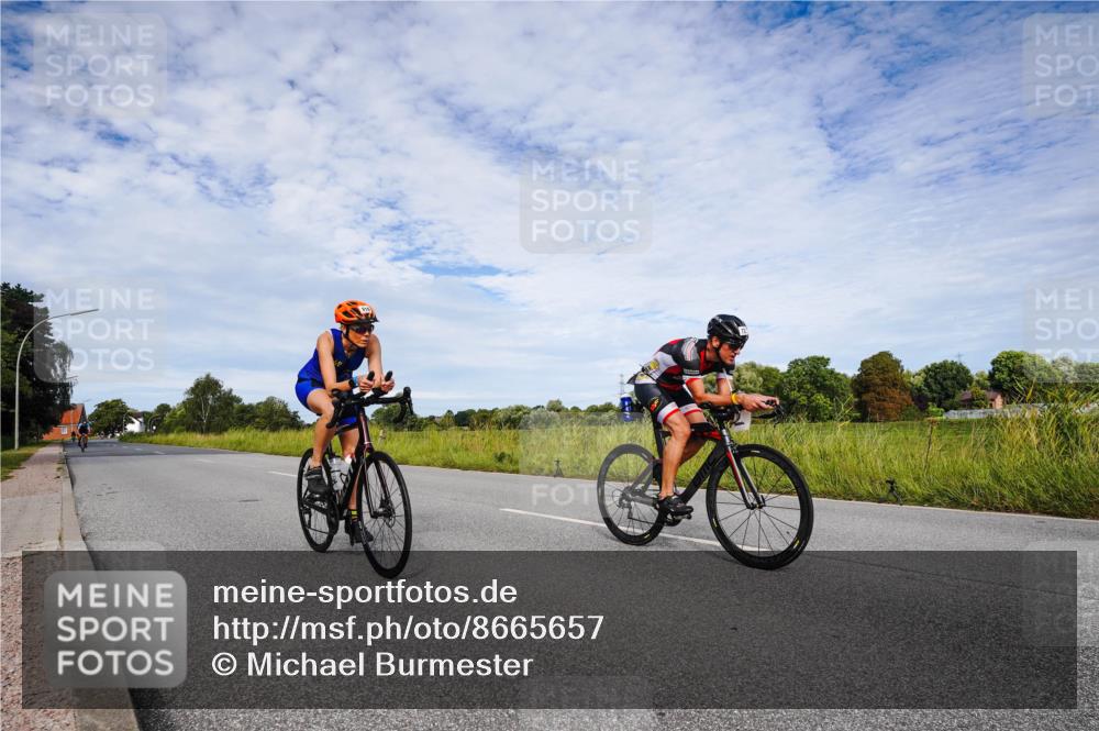 31.08.2025 - Elbe Triathlon Hamburg Michael Burmester http://msf.ph/oto/8665657 31.08.2025 10:16:16 Radfahren 691, 723, 868, 906, 919 meine-sportfotos.de