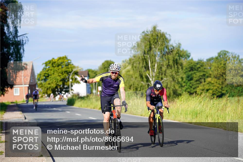 31.08.2025 - Elbe Triathlon Hamburg Michael Burmester http://msf.ph/oto/8665694 31.08.2025 09:31:41 Radfahren 244, 369, 657, 666 meine-sportfotos.de