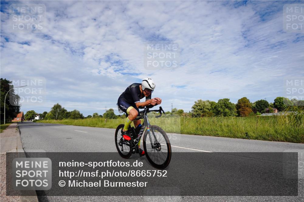 31.08.2025 - Elbe Triathlon Hamburg Michael Burmester http://msf.ph/oto/8665752 31.08.2025 10:18:27 Radfahren 918 meine-sportfotos.de