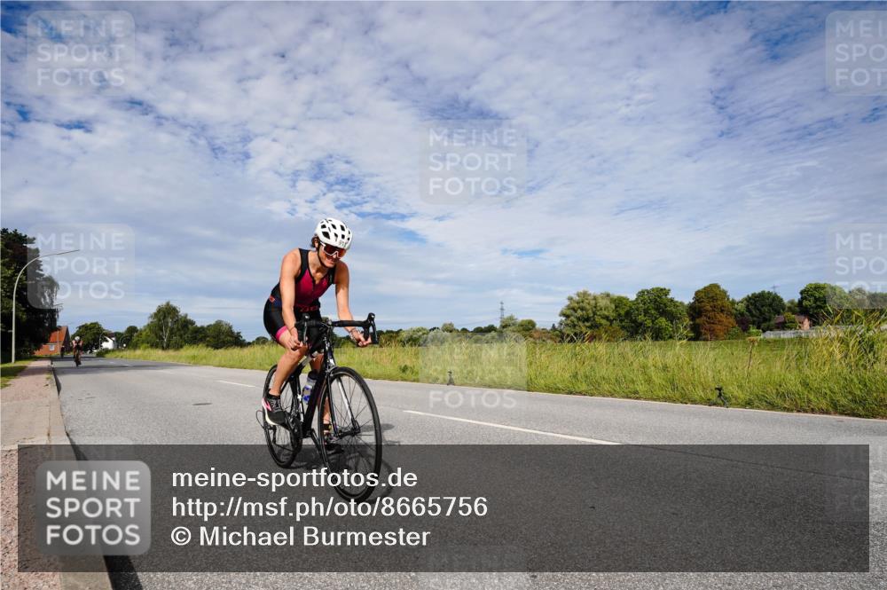 31.08.2025 - Elbe Triathlon Hamburg Michael Burmester http://msf.ph/oto/8665756 31.08.2025 10:18:44 Radfahren 778, 911, 938 meine-sportfotos.de