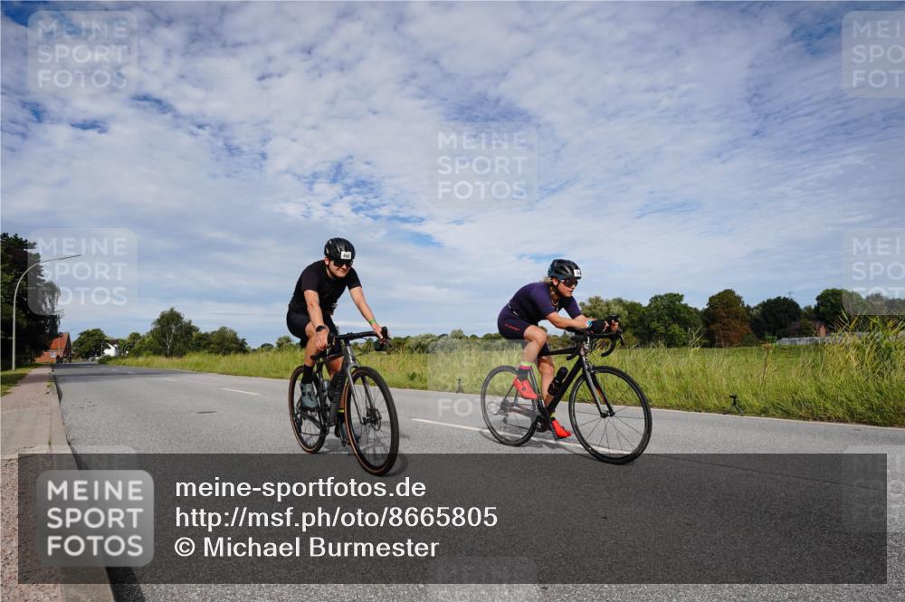 31.08.2025 - Elbe Triathlon Hamburg Michael Burmester http://msf.ph/oto/8665805 31.08.2025 10:19:44 Radfahren 466, 794 meine-sportfotos.de