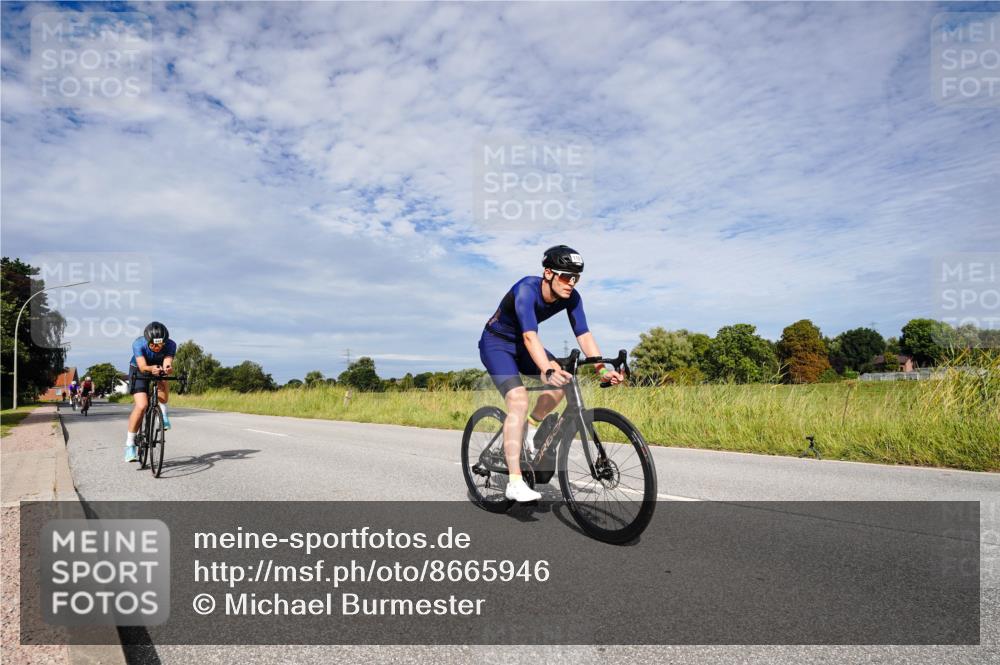 31.08.2025 - Elbe Triathlon Hamburg Michael Burmester http://msf.ph/oto/8665946 31.08.2025 10:22:04 Radfahren 413, 783, 796, 814, 842, 1042, 1081, 1101 meine-sportfotos.de