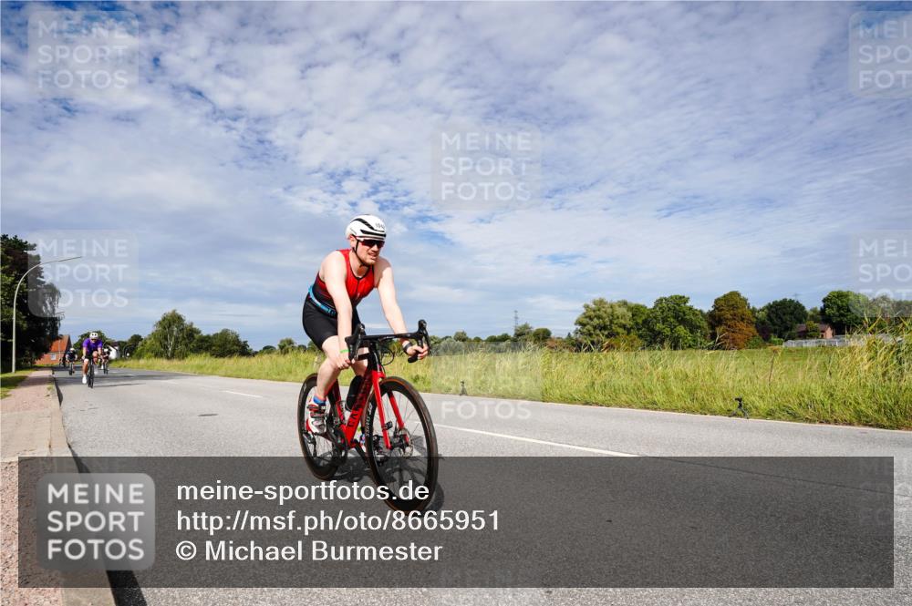 31.08.2025 - Elbe Triathlon Hamburg Michael Burmester http://msf.ph/oto/8665951 31.08.2025 10:22:06 Radfahren 413, 783, 842, 1042, 1081, 1101 meine-sportfotos.de