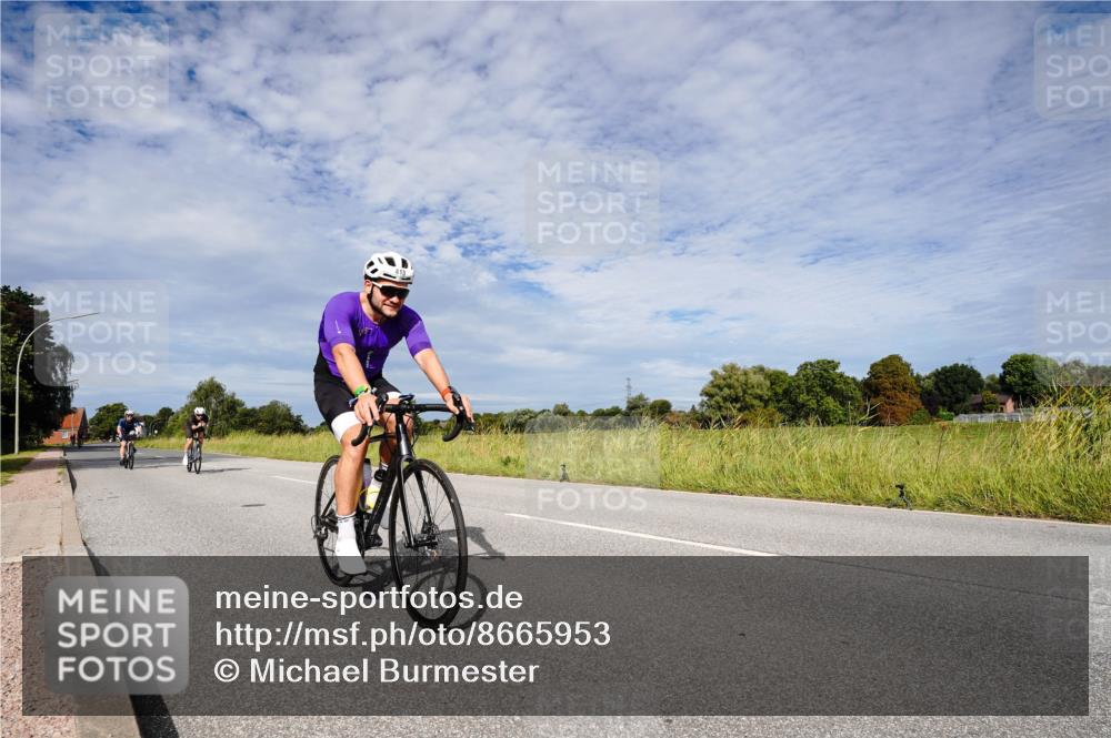 31.08.2025 - Elbe Triathlon Hamburg Michael Burmester http://msf.ph/oto/8665953 31.08.2025 10:22:08 Radfahren 413, 783, 1042, 1081 meine-sportfotos.de