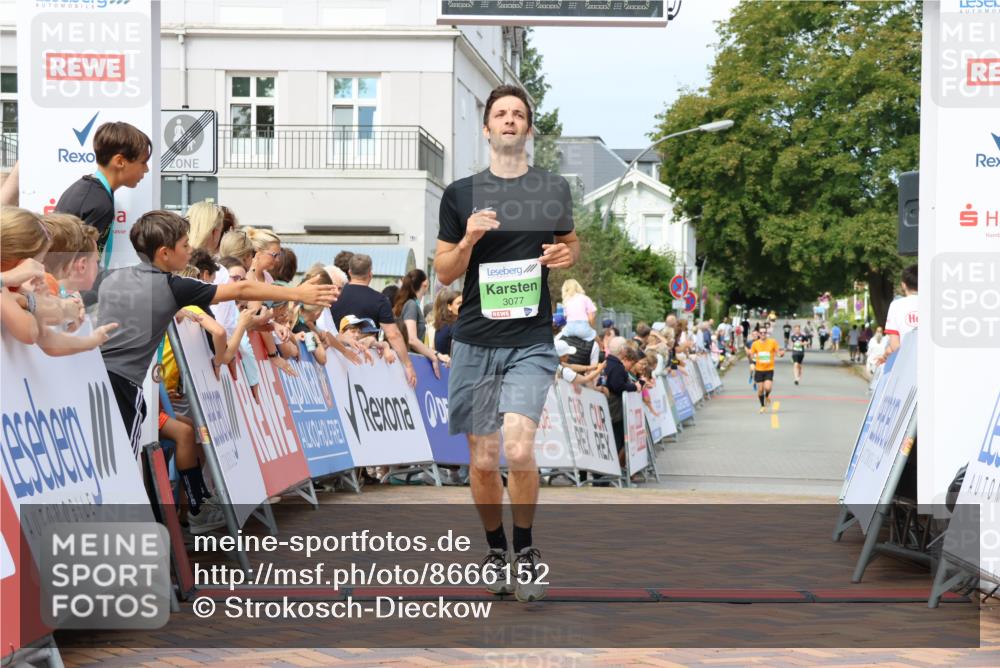 31.08.2025 - 21. Blankeneser Heldenlauf Strokosch-Dieckow http://msf.ph/oto/8666152 31.08.2025 10:58:49 Ziel 3077 meine-sportfotos.de
