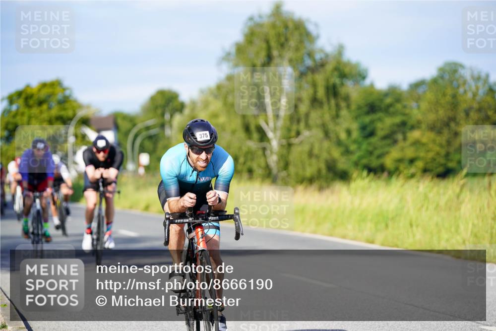 31.08.2025 - Elbe Triathlon Hamburg Michael Burmester http://msf.ph/oto/8666190 31.08.2025 09:34:53 Radfahren 375, 422, 440, 441, 537, 568, 606, 727 meine-sportfotos.de