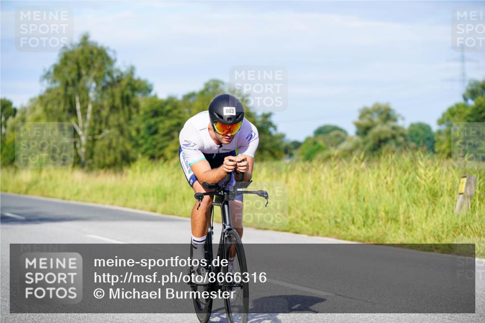 31.08.2025 - Elbe Triathlon Hamburg Michael Burmester http://msf.ph/oto/8666316 31.08.2025 09:35:33 Radfahren 272, 275, 412, 492, 595, 603, 656, 693, 778 meine-sportfotos.de