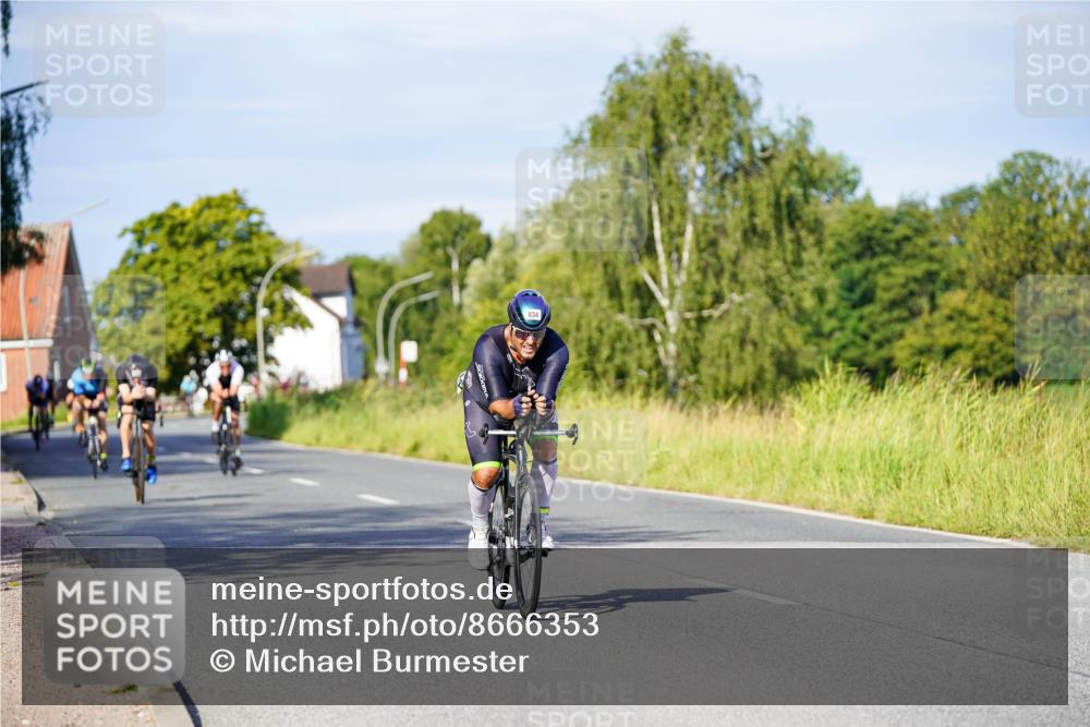31.08.2025 - Elbe Triathlon Hamburg Michael Burmester http://msf.ph/oto/8666353 31.08.2025 09:35:58 Radfahren 426, 430, 443, 689, 769, 834 meine-sportfotos.de