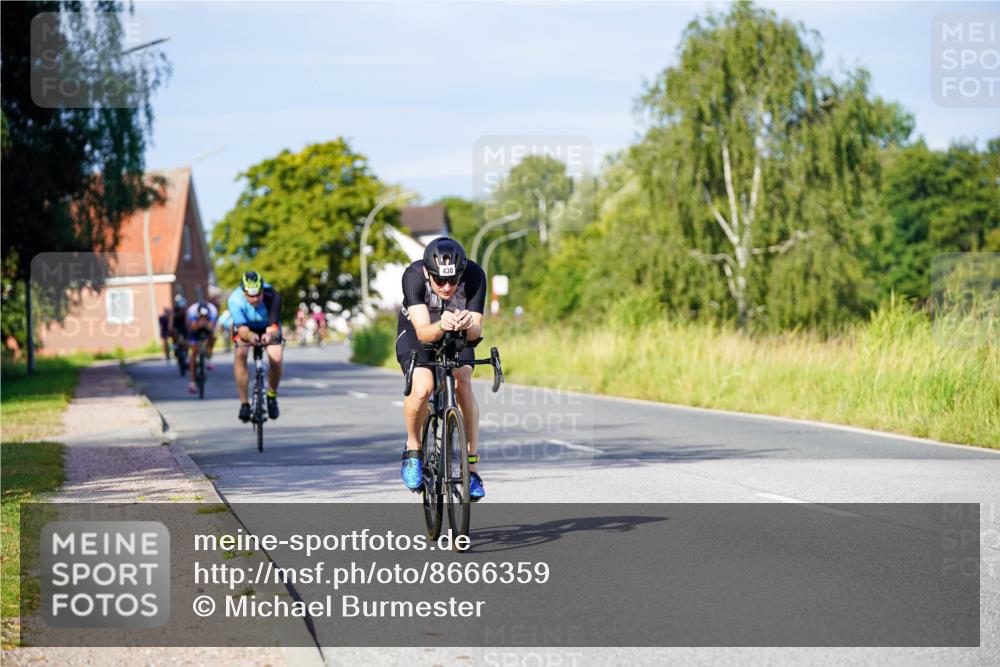 31.08.2025 - Elbe Triathlon Hamburg Michael Burmester http://msf.ph/oto/8666359 31.08.2025 09:36:00 Radfahren 426, 430, 443, 689, 769, 834 meine-sportfotos.de