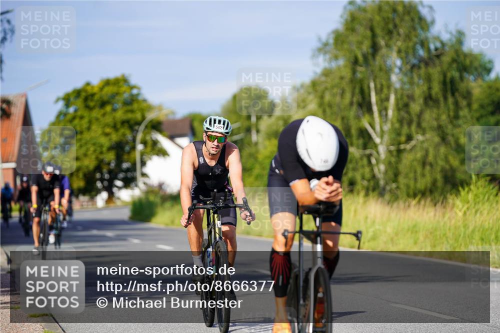 31.08.2025 - Elbe Triathlon Hamburg Michael Burmester http://msf.ph/oto/8666377 31.08.2025 09:36:08 Radfahren 390, 561, 744, 746 meine-sportfotos.de