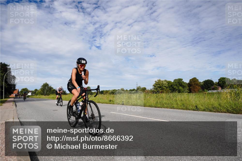 31.08.2025 - Elbe Triathlon Hamburg Michael Burmester http://msf.ph/oto/8666392 31.08.2025 10:29:50 Radfahren 775, 888, 894, 1017, 1155 meine-sportfotos.de