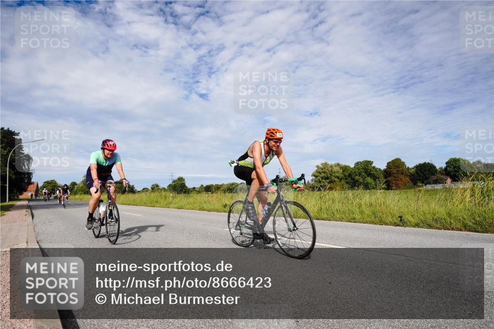 31.08.2025 - Elbe Triathlon Hamburg Michael Burmester http://msf.ph/oto/8666423 31.08.2025 10:30:18 Radfahren 587, 745, 821, 845, 949, 1041, 1445 meine-sportfotos.de