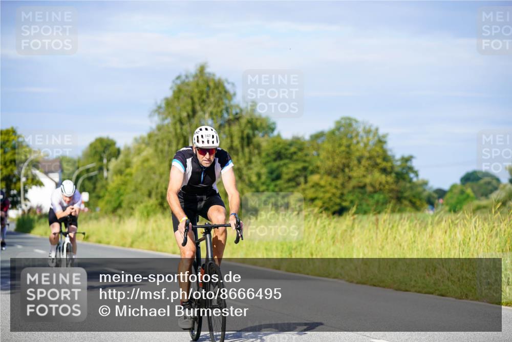31.08.2025 - Elbe Triathlon Hamburg Michael Burmester http://msf.ph/oto/8666495 31.08.2025 09:37:07 Radfahren 254, 309, 436, 470, 626, 677, 695, 747 meine-sportfotos.de