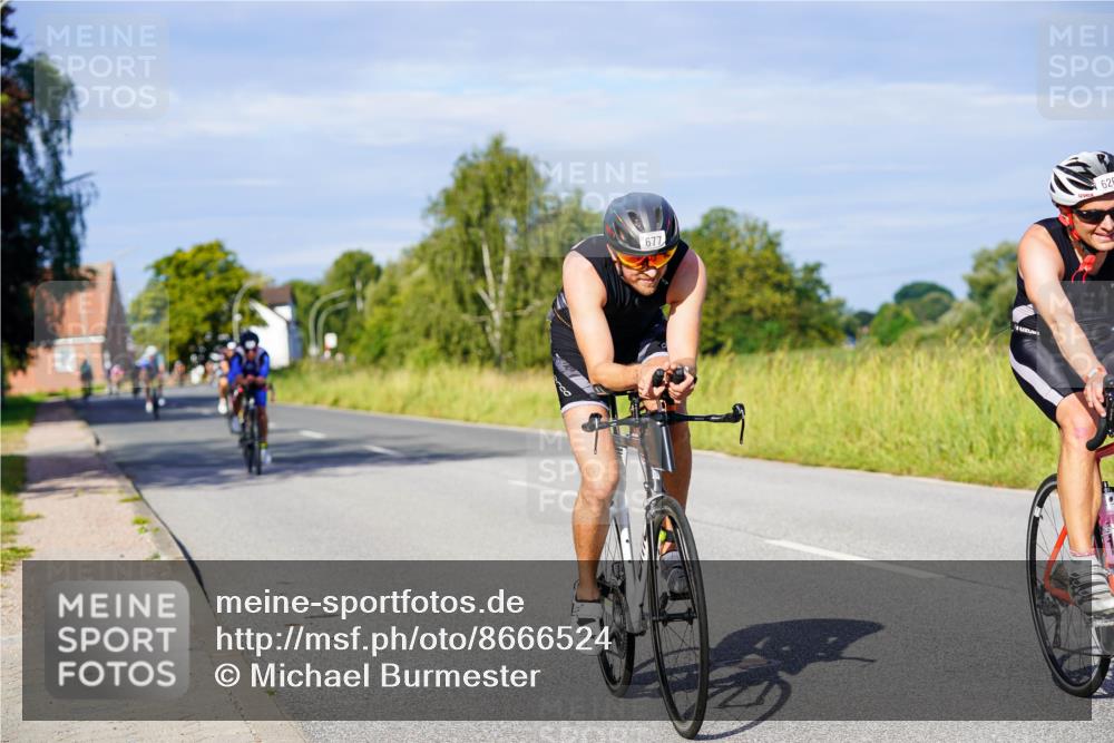 31.08.2025 - Elbe Triathlon Hamburg Michael Burmester http://msf.ph/oto/8666524 31.08.2025 09:37:13 Radfahren 254, 309, 325, 470, 557, 626, 677 meine-sportfotos.de