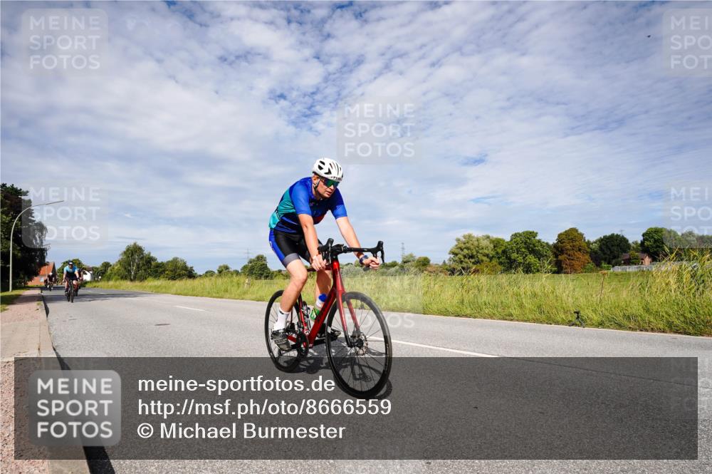 31.08.2025 - Elbe Triathlon Hamburg Michael Burmester http://msf.ph/oto/8666559 31.08.2025 10:33:08 Radfahren 1112, 1116, 1139, 1169, 1184, 1234, 1243 meine-sportfotos.de