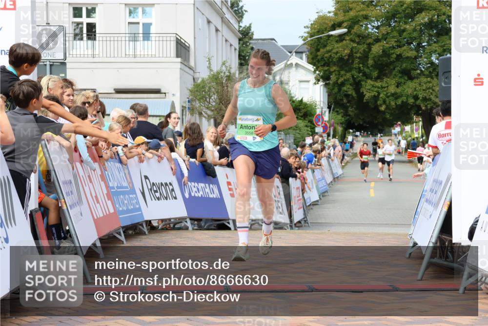 31.08.2025 - 21. Blankeneser Heldenlauf Strokosch-Dieckow http://msf.ph/oto/8666630 31.08.2025 10:58:24 Ziel 3558 meine-sportfotos.de