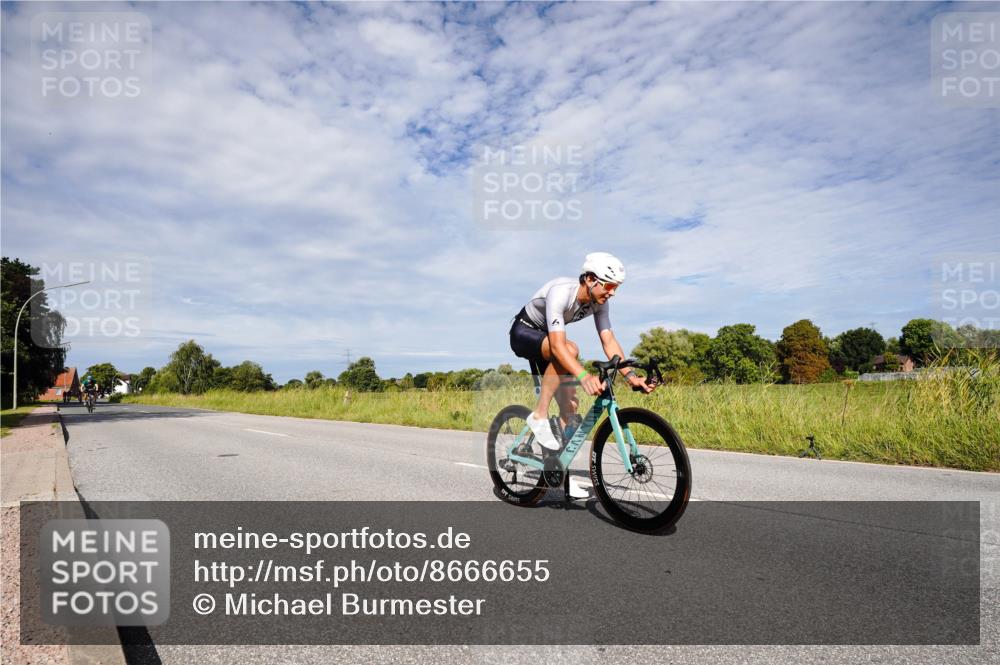 31.08.2025 - Elbe Triathlon Hamburg Michael Burmester http://msf.ph/oto/8666655 31.08.2025 10:34:40 Radfahren 404, 947, 1134, 1150, 1221 meine-sportfotos.de