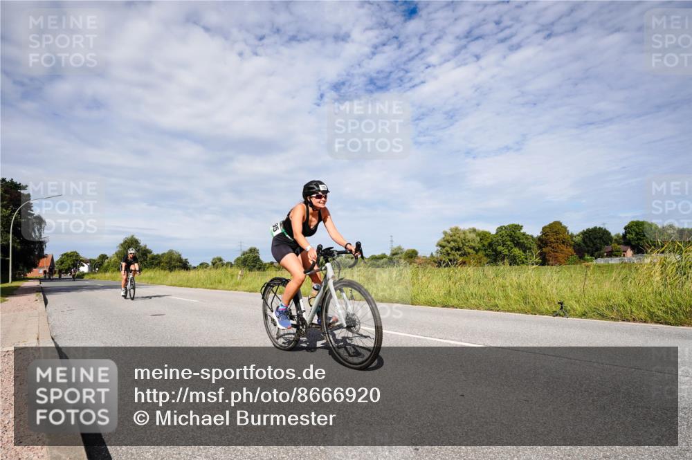 31.08.2025 - Elbe Triathlon Hamburg Michael Burmester http://msf.ph/oto/8666920 31.08.2025 10:38:35 Radfahren 795, 899, 971, 972, 1077, 1201, 1274 meine-sportfotos.de