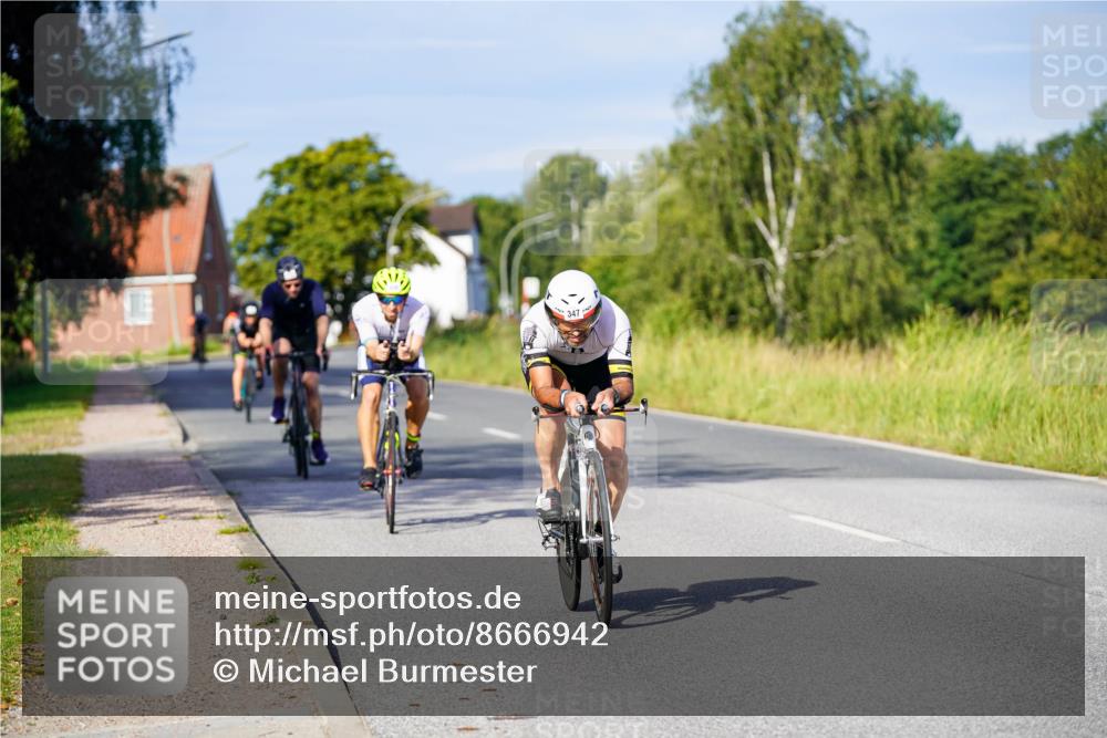 31.08.2025 - Elbe Triathlon Hamburg Michael Burmester http://msf.ph/oto/8666942 31.08.2025 09:39:15 Radfahren 293, 347, 616, 659, 900 meine-sportfotos.de