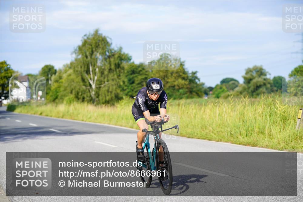 31.08.2025 - Elbe Triathlon Hamburg Michael Burmester http://msf.ph/oto/8666961 31.08.2025 09:39:18 Radfahren 347, 616, 659, 900 meine-sportfotos.de