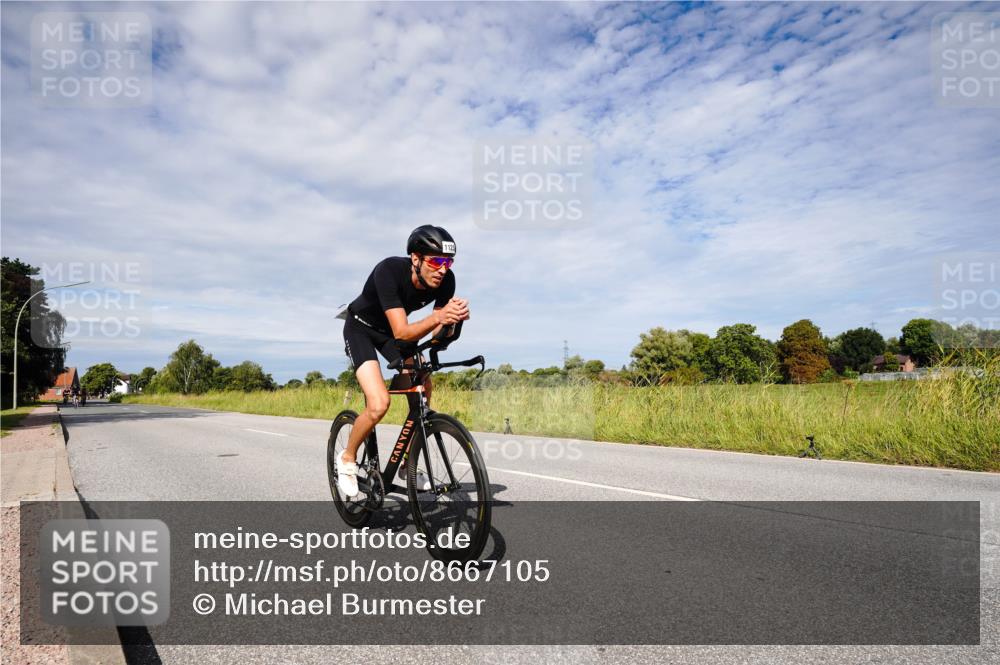 31.08.2025 - Elbe Triathlon Hamburg Michael Burmester http://msf.ph/oto/8667105 31.08.2025 10:42:11 Radfahren 1082, 1094, 1123, 1250, 1297 meine-sportfotos.de