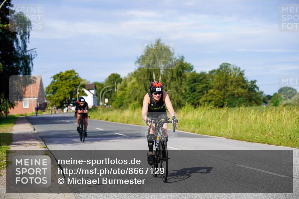31.08.2025 - Elbe Triathlon Hamburg Michael Burmester http://msf.ph/oto/8667129 31.08.2025 09:40:26 Radfahren 279, 288, 301, 406, 462, 627 meine-sportfotos.de