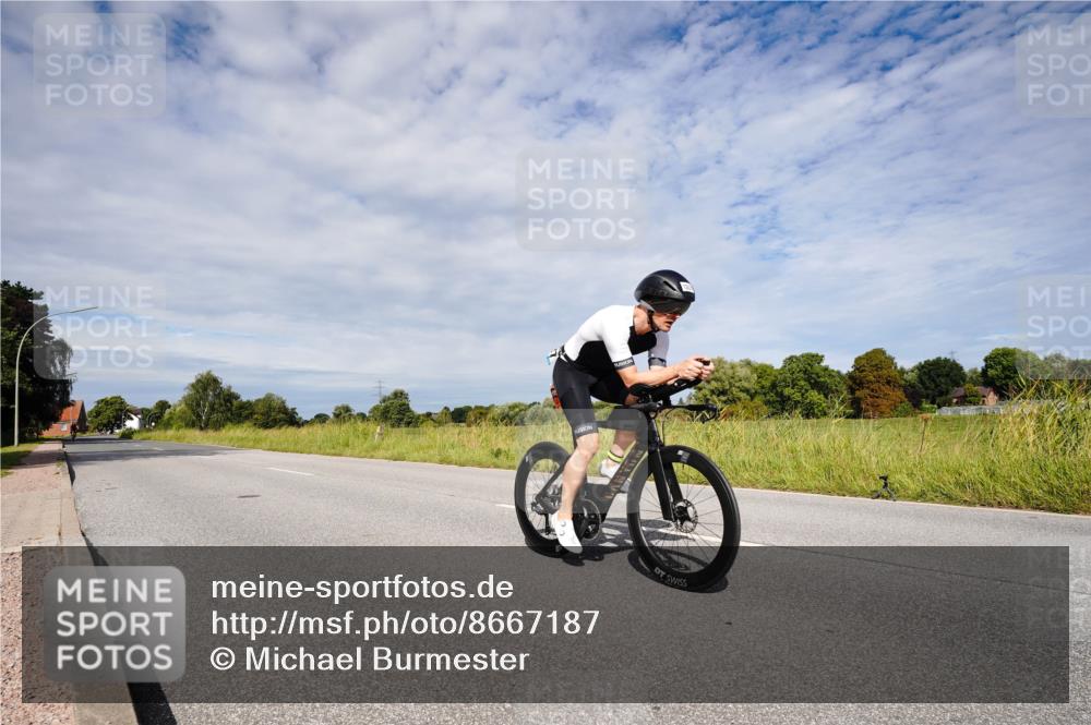31.08.2025 - Elbe Triathlon Hamburg Michael Burmester http://msf.ph/oto/8667187 31.08.2025 10:43:27 Radfahren 1108, 1227, 1248, 1256 meine-sportfotos.de