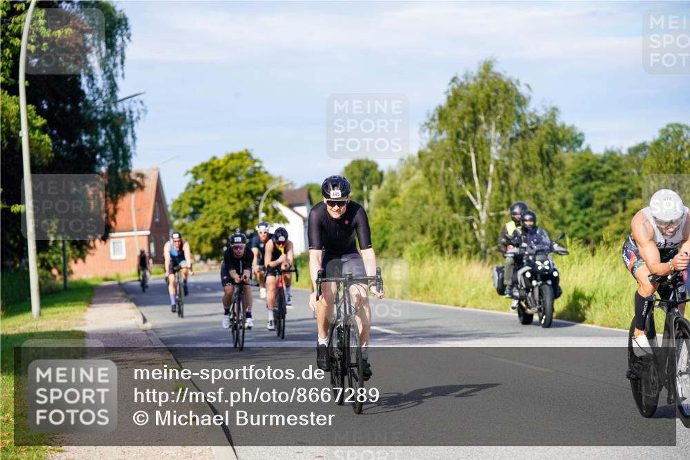 31.08.2025 - Elbe Triathlon Hamburg Michael Burmester http://msf.ph/oto/8667289 31.08.2025 09:41:16 Radfahren 261, 318, 395, 445, 630, 650, 672, 692, 815, 853, 887 meine-sportfotos.de