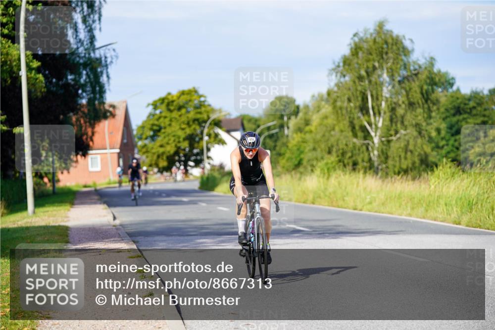 31.08.2025 - Elbe Triathlon Hamburg Michael Burmester http://msf.ph/oto/8667313 31.08.2025 09:41:24 Radfahren 630, 821, 851 meine-sportfotos.de