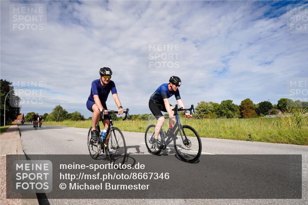 31.08.2025 - Elbe Triathlon Hamburg Michael Burmester http://msf.ph/oto/8667346 31.08.2025 10:47:09 Radfahren 1128, 1240, 1267, 1300, 1316 meine-sportfotos.de