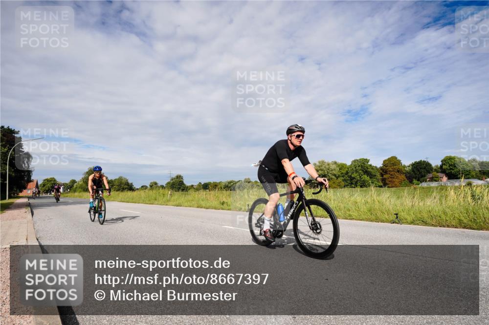31.08.2025 - Elbe Triathlon Hamburg Michael Burmester http://msf.ph/oto/8667397 31.08.2025 10:48:10 Radfahren 870, 1157, 1225, 1276, 1289, 1339, 1340, 1379 meine-sportfotos.de