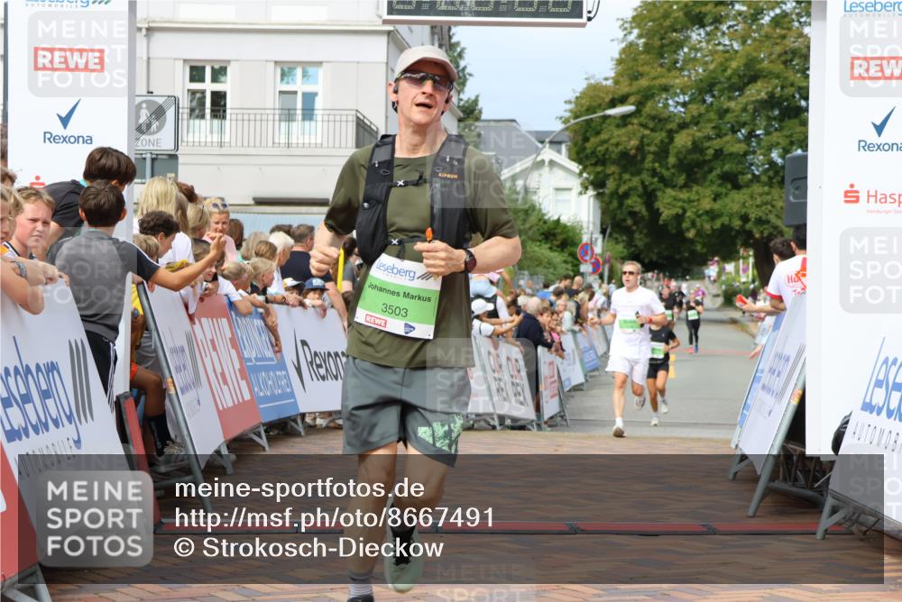 31.08.2025 - 21. Blankeneser Heldenlauf Strokosch-Dieckow http://msf.ph/oto/8667491 31.08.2025 10:57:24 Ziel 3499, 3503 meine-sportfotos.de