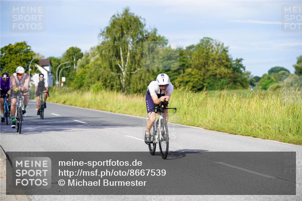 31.08.2025 - Elbe Triathlon Hamburg Michael Burmester http://msf.ph/oto/8667539 31.08.2025 09:42:51 Radfahren 268, 311, 438, 486, 490, 505, 522, 629, 648, 665, 715, 882, 893 meine-sportfotos.de