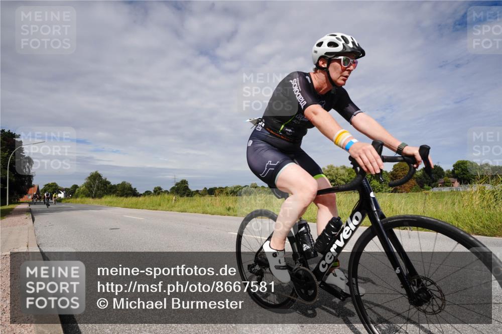 31.08.2025 - Elbe Triathlon Hamburg Michael Burmester http://msf.ph/oto/8667581 31.08.2025 10:52:02 Radfahren 1135, 1186, 1376, 1479, 1483, 1492 meine-sportfotos.de