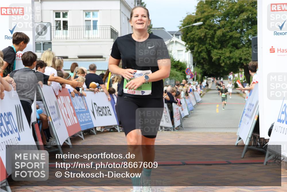 31.08.2025 - 21. Blankeneser Heldenlauf Strokosch-Dieckow http://msf.ph/oto/8667609 31.08.2025 10:57:13 Ziel 2167, 3502, 3194 meine-sportfotos.de