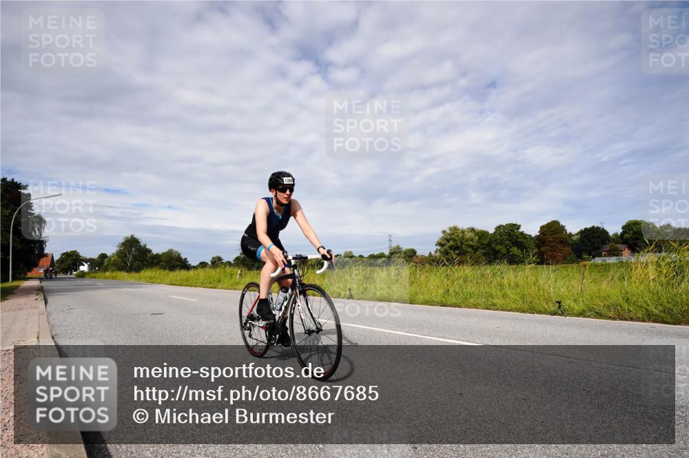 31.08.2025 - Elbe Triathlon Hamburg Michael Burmester http://msf.ph/oto/8667685 31.08.2025 10:54:24 Radfahren 1178, 1388, 1425, 1436 meine-sportfotos.de