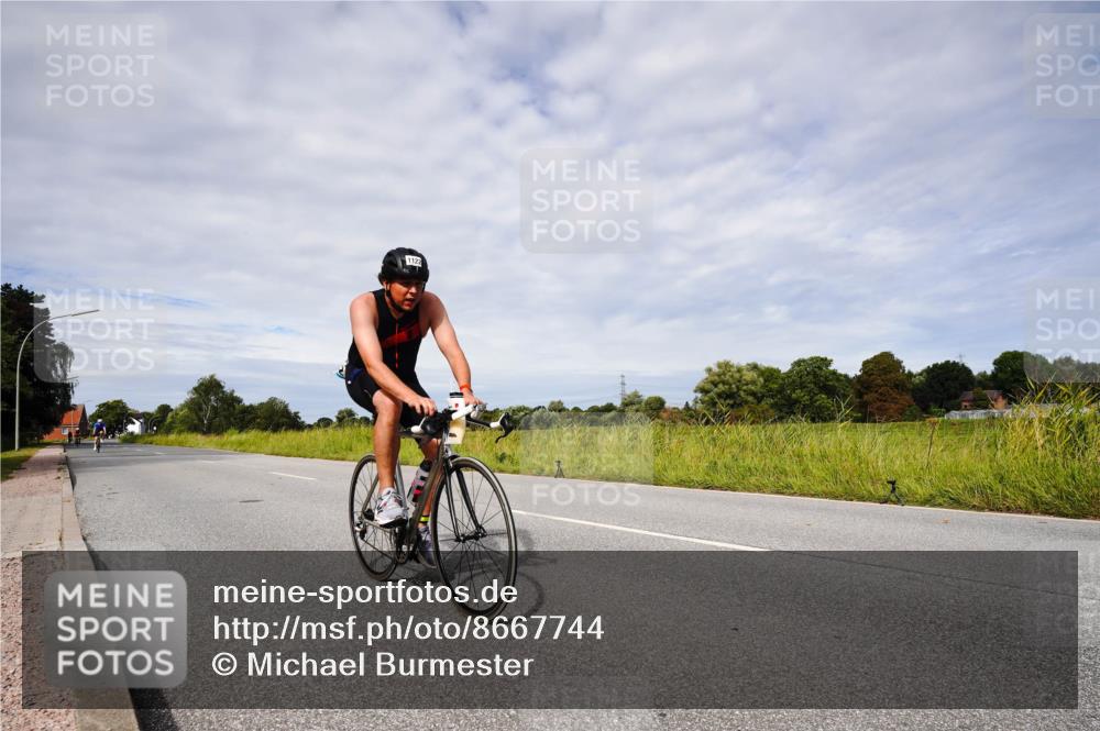 31.08.2025 - Elbe Triathlon Hamburg Michael Burmester http://msf.ph/oto/8667744 31.08.2025 10:55:39 Radfahren 1122, 1404, 1462 meine-sportfotos.de
