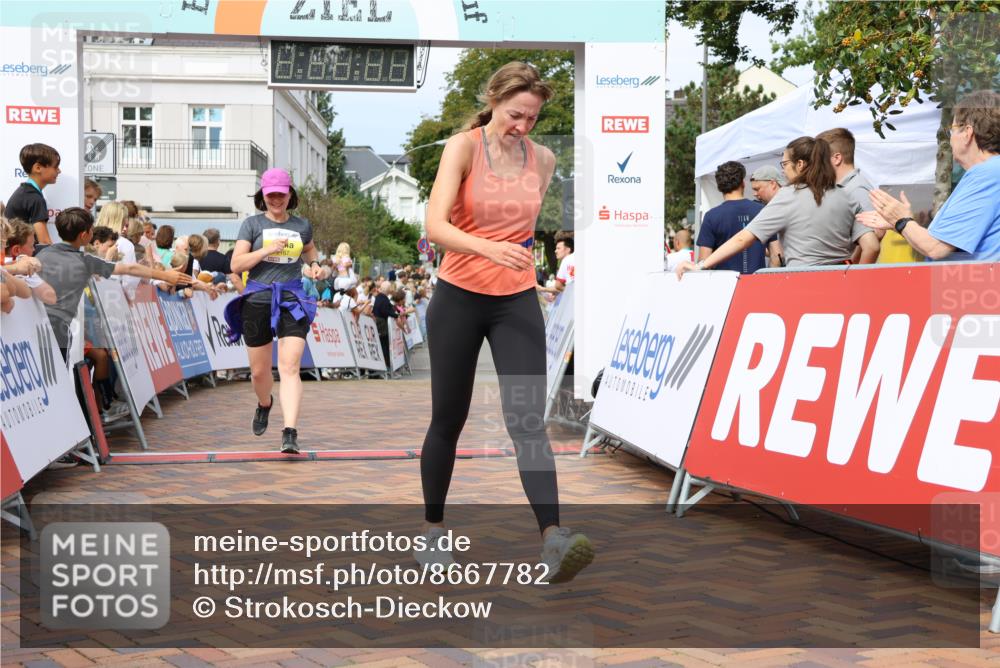 31.08.2025 - 21. Blankeneser Heldenlauf Strokosch-Dieckow http://msf.ph/oto/8667782 31.08.2025 10:57:06 Ziel 2167, 3502, 3419, 3385, 3117, 3157 meine-sportfotos.de