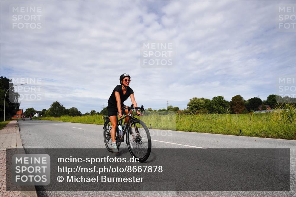 31.08.2025 - Elbe Triathlon Hamburg Michael Burmester http://msf.ph/oto/8667878 31.08.2025 10:58:06 Radfahren 1299, 1351, 1353, 1356, 1495, 1506, 1615 meine-sportfotos.de