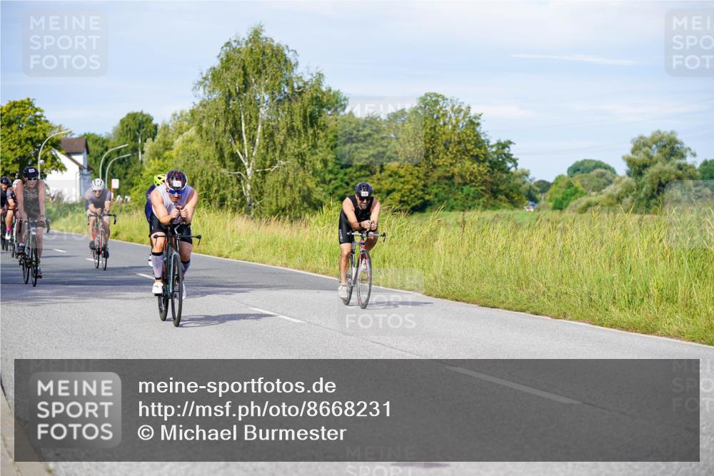 31.08.2025 - Elbe Triathlon Hamburg Michael Burmester http://msf.ph/oto/8668231 31.08.2025 09:46:20 Radfahren 280, 286, 420, 635, 684, 694, 707, 717, 859 meine-sportfotos.de