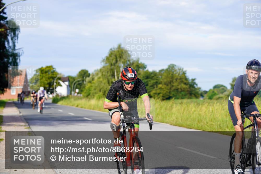 31.08.2025 - Elbe Triathlon Hamburg Michael Burmester http://msf.ph/oto/8668264 31.08.2025 09:46:24 Radfahren 280, 286, 419, 420, 421, 494, 635, 684, 707, 859, 909 meine-sportfotos.de