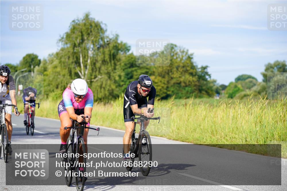 31.08.2025 - Elbe Triathlon Hamburg Michael Burmester http://msf.ph/oto/8668290 31.08.2025 09:46:31 Radfahren 419, 421, 439, 494, 599, 666, 909 meine-sportfotos.de