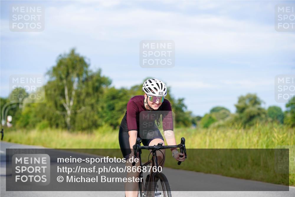31.08.2025 - Elbe Triathlon Hamburg Michael Burmester http://msf.ph/oto/8668760 31.08.2025 09:49:00 Radfahren 319, 428, 532, 726, 727, 822, 842, 921 meine-sportfotos.de