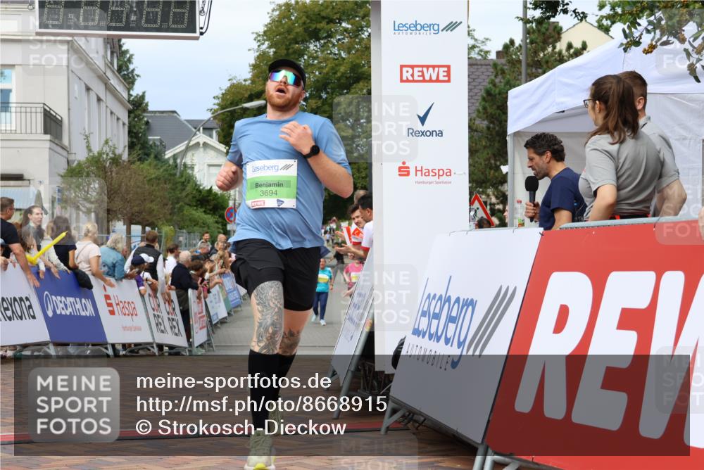 31.08.2025 - 21. Blankeneser Heldenlauf Strokosch-Dieckow http://msf.ph/oto/8668915 31.08.2025 10:55:53 Ziel 3115, 3694 meine-sportfotos.de