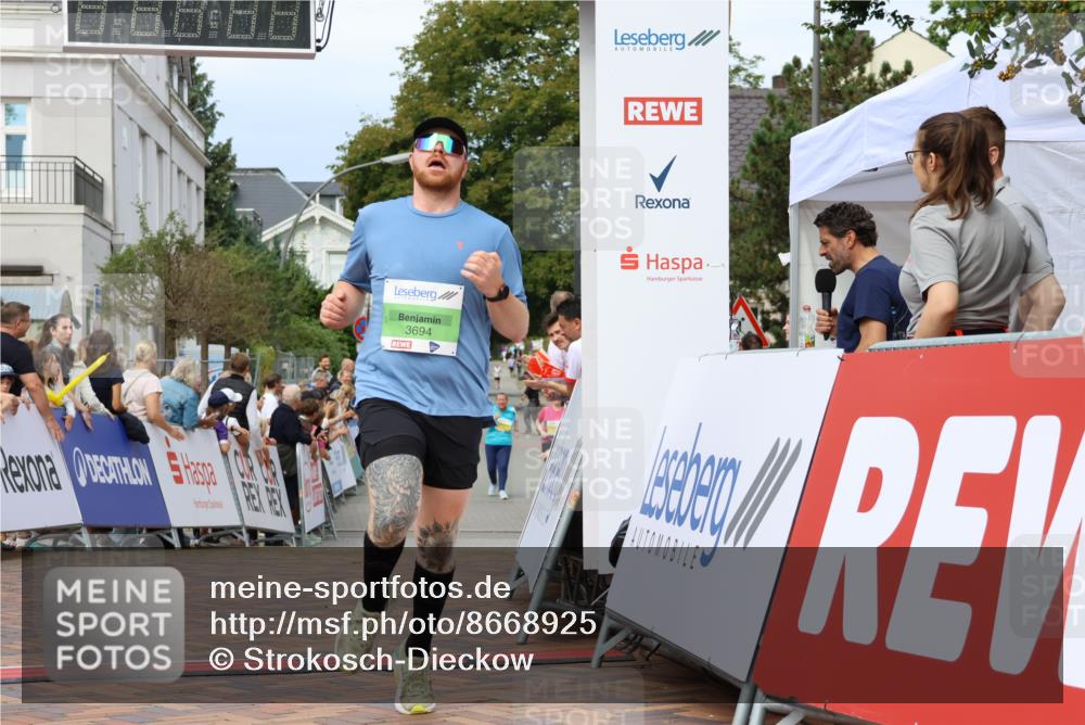 31.08.2025 - 21. Blankeneser Heldenlauf Strokosch-Dieckow http://msf.ph/oto/8668925 31.08.2025 10:55:53 Ziel 3115, 3694 meine-sportfotos.de